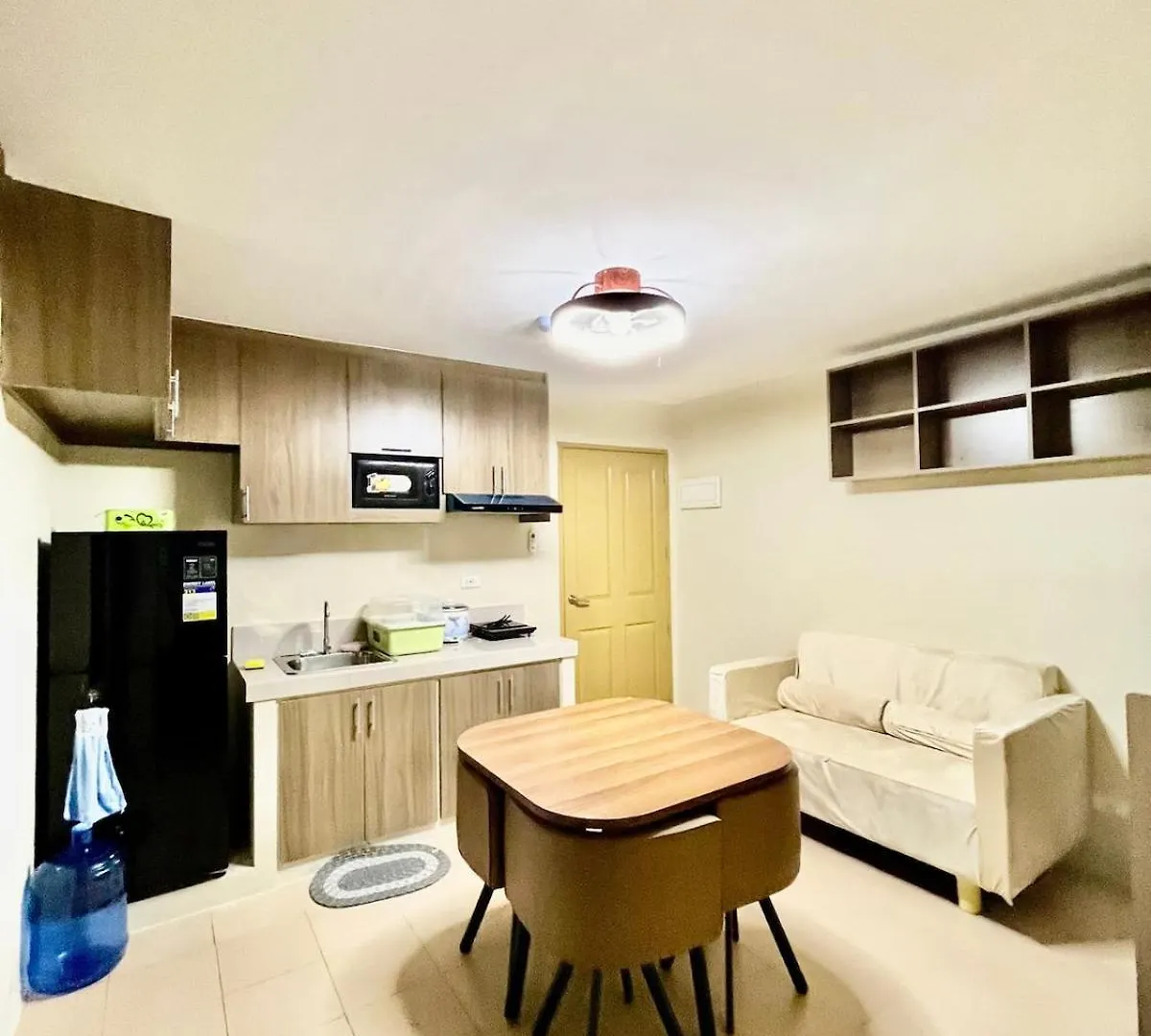 דירה Davao Downtown Condo With Pool Access